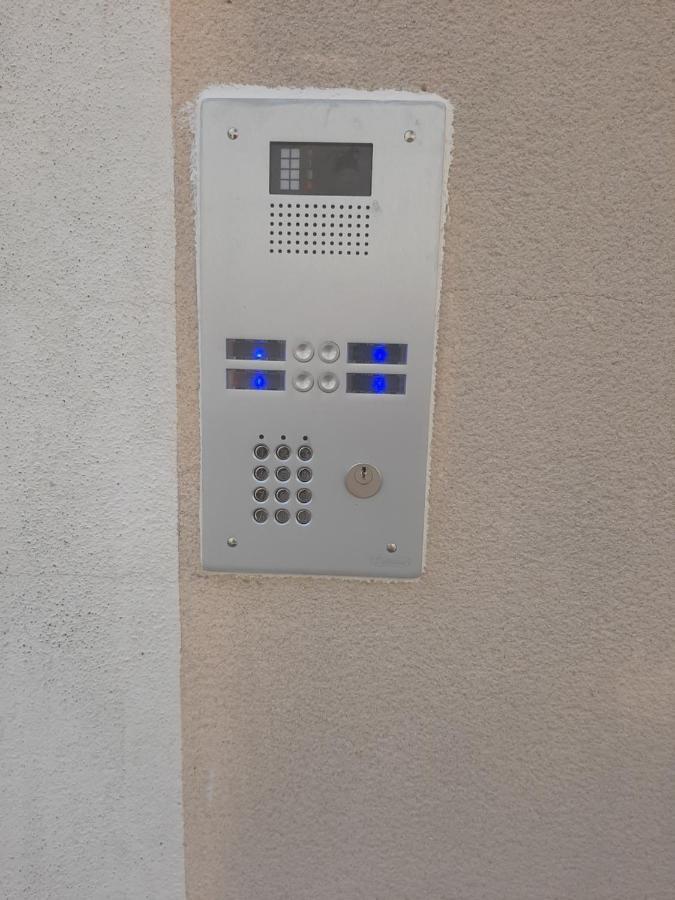 3 Apt T2 Cosy De 40 A 50 M2 Ideal Pour Un Deplacement Pro " Les Iris " Bourg-Saint-Andéol Екстериор снимка