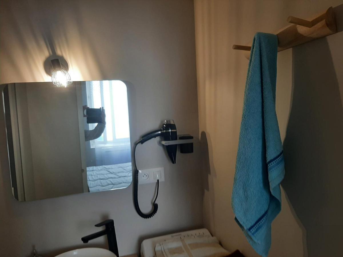 3 Apt T2 Cosy De 40 A 50 M2 Ideal Pour Un Deplacement Pro " Les Iris " Bourg-Saint-Andéol Екстериор снимка