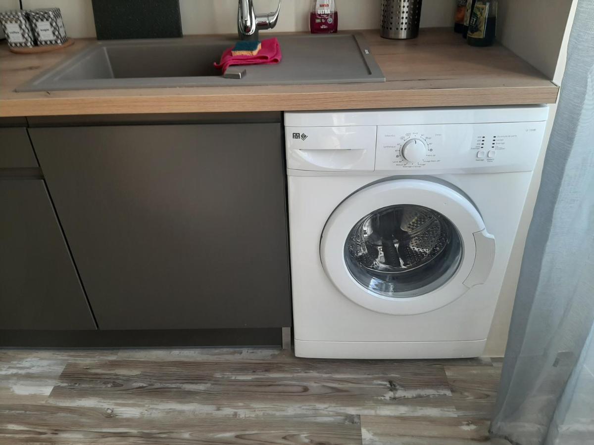 3 Apt T2 Cosy De 40 A 50 M2 Ideal Pour Un Deplacement Pro " Les Iris " Bourg-Saint-Andéol Екстериор снимка